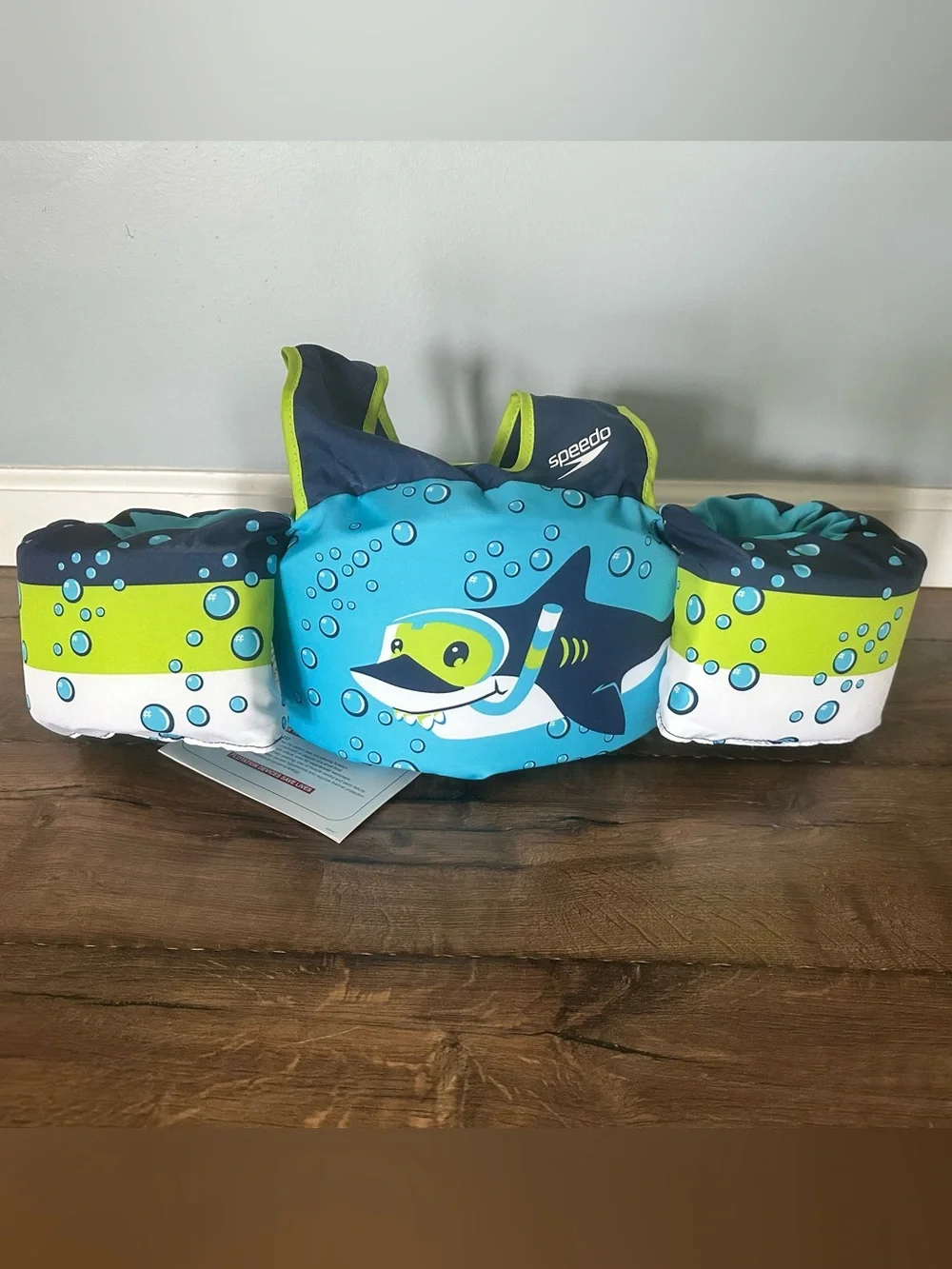 NWT Speedo Kids Swim Vest in Aqua, Lime & Navy with shark Print